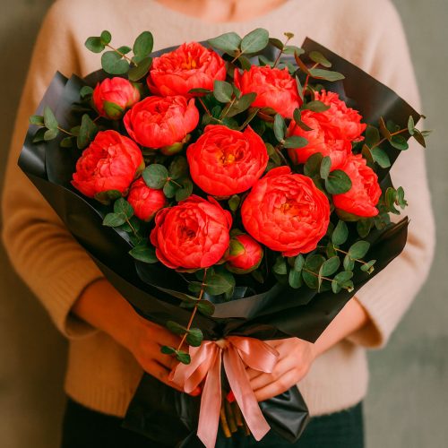 Букет цветов «Коралловый шарм»